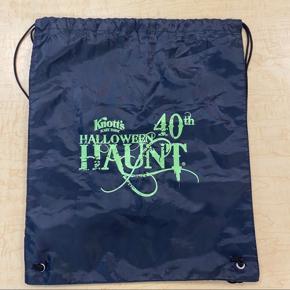 🌸 Knott’s Halloween Haunt bag